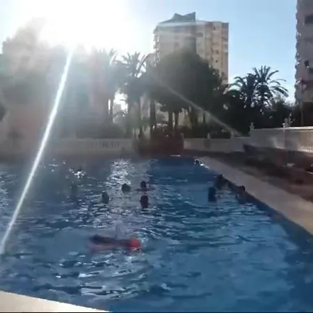 Nuevo Apto Hasta 6 Personas Muy Cerca De Playa Levante Con Jardines Y Gran Piscina , Pista De Tennis Y Futbol Deportes Y Zona Infantil ,en Urbanizacion Con Parking *