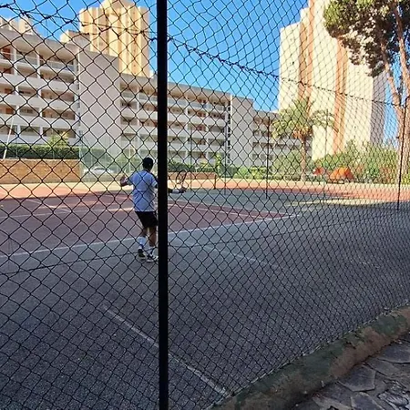 Nuevo Apto Hasta 6 Personas Muy Cerca De Playa Levante Con Jardines Y Gran Piscina , Pista De Tennis Y Futbol Deportes Y Zona Infantil ,en Urbanizacion Con Parking Lejlighed Benidorm