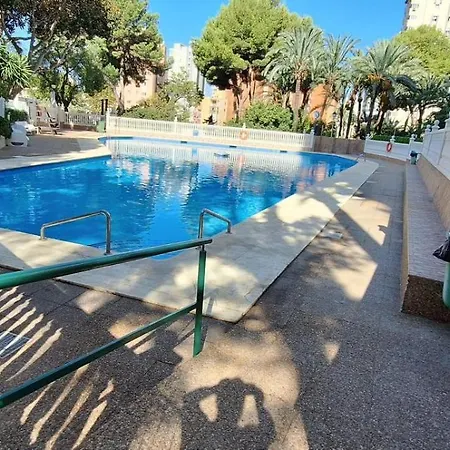 Nuevo Apto Hasta 6 Personas Muy Cerca De Playa Levante Con Jardines Y Gran Piscina , Pista De Tennis Y Futbol Deportes Y Zona Infantil ,en Urbanizacion Con Parking Apartment Benidorm